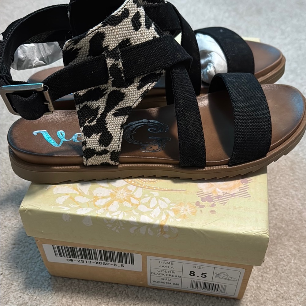 Very G Animal Print and Black Sandals - Size 8.5